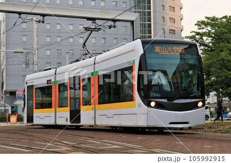 【 富山地方鉄道】T100形〜サントラム〜（電鉄富山駅・エスタ前〜富山駅） 105992915
