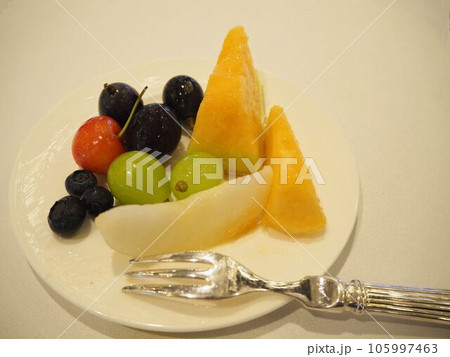 メロン、サクランボ、ラフランス、写真マスカット、巨砲、ブルーベリー 105997463