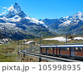 スイスの登山列車 105998935