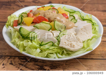 蒸し鶏のゴマソースサラダ 106000949