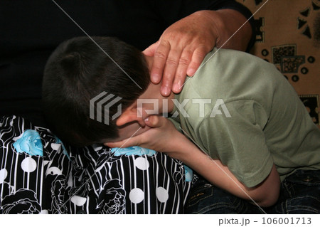 Child closed face Child closed face 106001713