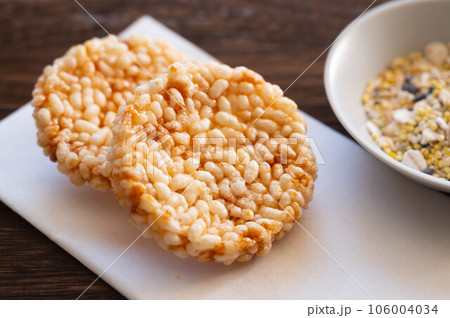 もち麦煎餅 106004034