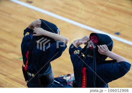 剣道の試合前 106012906