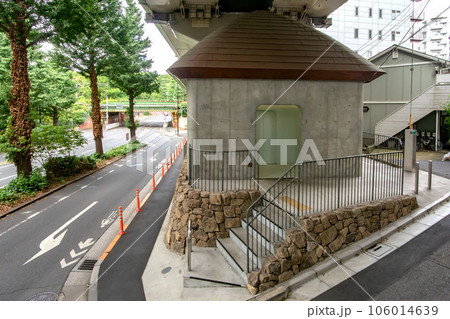 東京都渋谷区千駄ヶ谷、裏参道公衆トイレ 106014639