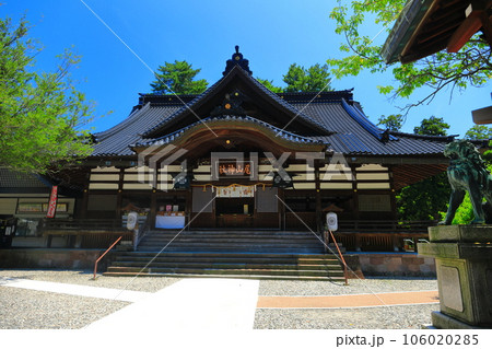 【石川県】晴天の尾山神社拝殿 106020285