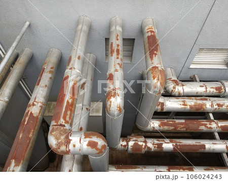 ボイラーのパイプ ボイラーのパイプ 106024243