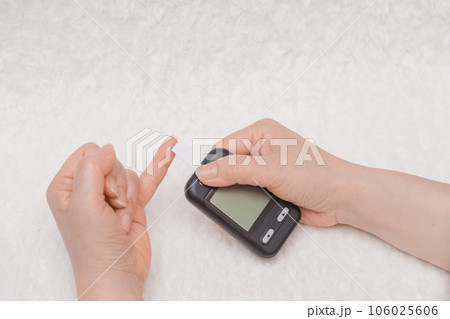 【糖尿病の血糖値測定　センサー】 106025606