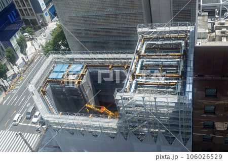 建設工事中のビル俯瞰 建設工事中のビル俯瞰 106026529