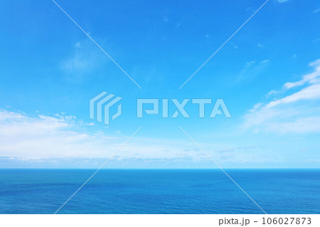 秋田県 青空と青い海の日本海 秋田県 青空と青い海の日本海 106027873
