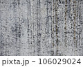 古いコンクリートの外壁のグランジ背景 106029024