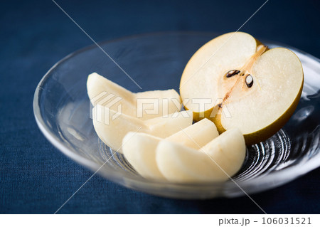 切り分けた梨　千葉県産幸水 106031521