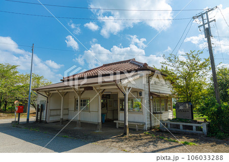 レトロな駅舎 レトロな駅舎 106033288