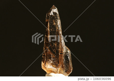 煙水晶／スモーキークォーツ 106036096