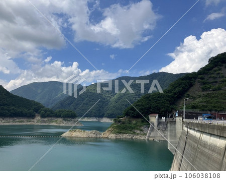 川治ダム_栃木県_日光市_川内温泉川治先_夏_晴天 川治ダム_栃木県_日光市_川内温泉川治先_夏_晴天 106038108