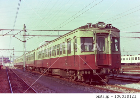 東武5700系5705~、春日部検修区にて、1976年10月31日 東武5700系5705~、春日部検修区にて、1976年10月31日 106038123