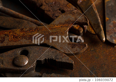Old rusty tools Old rusty tools 106039872