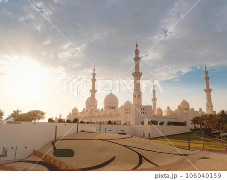 Sheikh Zayed Mosque in Abu Dhabi 106040159