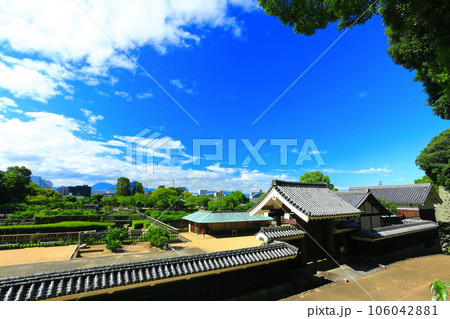 【愛媛県】晴天の二之丸史跡庭園(松山城) 【愛媛県】晴天の二之丸史跡庭園(松山城) 106042881