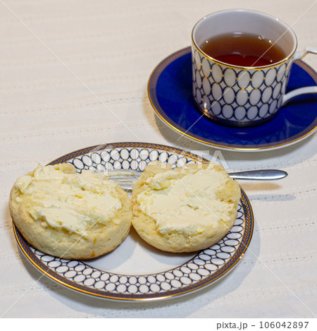 ティータイム　スコーン　アフタヌーンティー　ヌン活　テーブルコーディネート 106042897