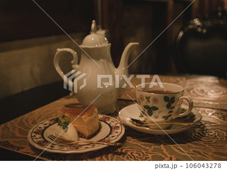 ティータイム　カフェ活　カフェ　レトロカフェ　テーブルコーディネート 106043278