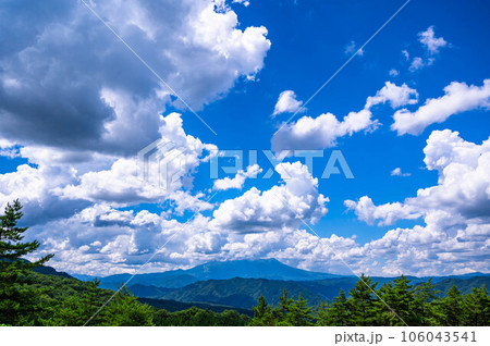 キビオ峠から眺める雲の御嶽山 キビオ峠から眺める雲の御嶽山 106043541