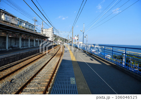 晴れた日の須磨・塩屋界隈の風景 海と鉄道 晴れた日の須磨・塩屋界隈の風景 海と鉄道 106046525