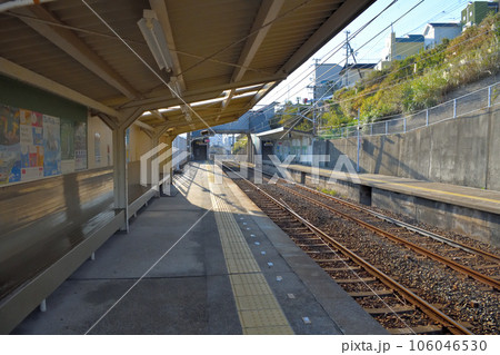 晴れた日の須磨・塩屋界隈の風景 海と鉄道 晴れた日の須磨・塩屋界隈の風景 海と鉄道 106046530