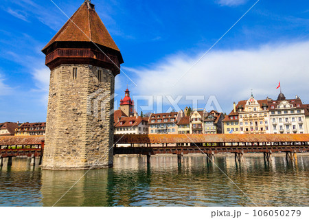 Chapel bridge spanning the river Reuss in the city of Lucerne, Switzerland 106050279