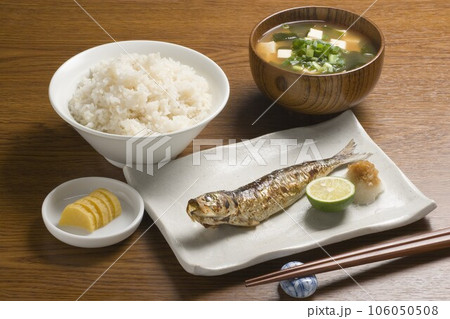 麦ご飯といわしの丸干し定食 麦ご飯といわしの丸干し定食 106050508