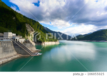 黒部ダム　夏　晴れ 106055025