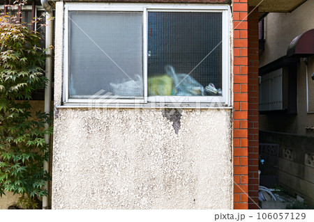 吹付け塗装の経年劣化 吹付け塗装の経年劣化 106057129