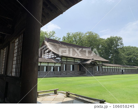 富山県の瑞龍寺の景色 106058245