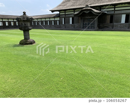 富山県の瑞龍寺の景色 富山県の瑞龍寺の景色 106058267