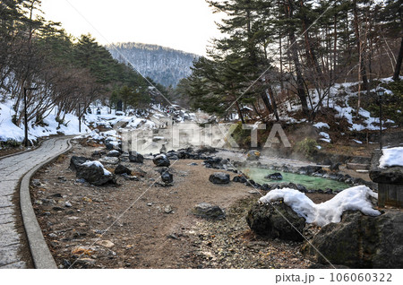 草津温泉、冬の西の河原公園 草津温泉、冬の西の河原公園 106060322