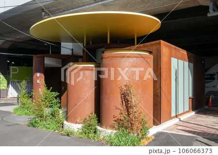 東京都渋谷区笹塚の笹塚緑道公衆トイレ 106066373