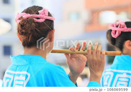 祭りの鉢巻　ねじり鉢巻き　くわがたかぶり　祭囃子 106069599