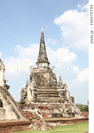 The big prang in The Wat Phrasisanpeth is famous and history landmark of Ayutthaya,Thailand 106070784