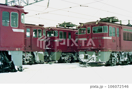 函館本線 岩見沢第二機関区 国鉄 ED76-512 ED76-517の写真素材