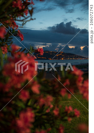Beautiful night scene on Alanya beach 106072743