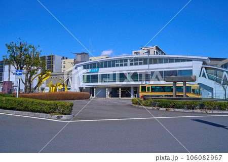 神奈川県秦野市の小田急秦野駅南口 106082967