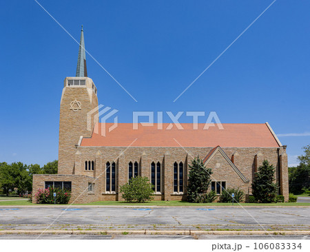 Exterior view of the First Presbyterian Church 106083334