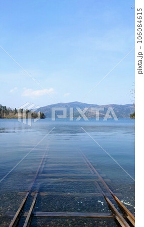 湖底に沈む線路 106084615