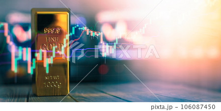 The idea of investing money in 2024, the girl chooses gold as capital is saved . 106087450