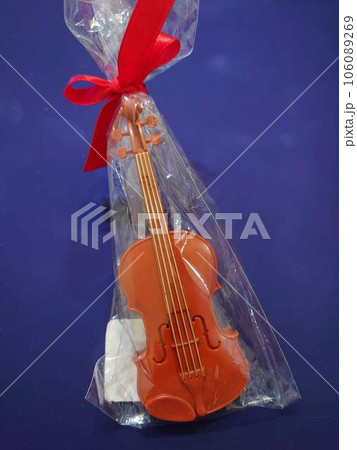バイオリン型クリップ 106089269
