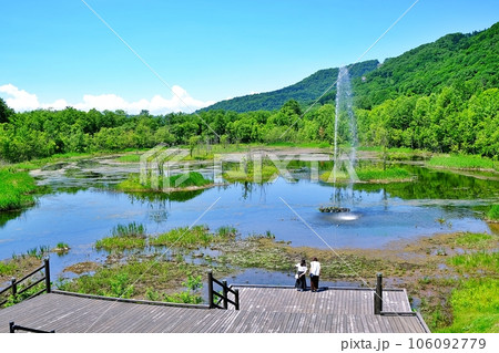 北海道東川町「七色の噴水」の風景 北海道東川町「七色の噴水」の風景 106092779