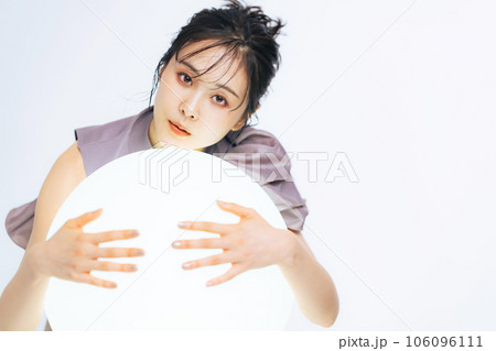 女性のファッションポートレート 女性のファッションポートレート 106096111