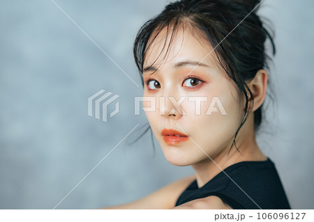 女性のファッションポートレート 女性のファッションポートレート 106096127