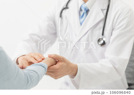 医療イメージ　対面 106096840