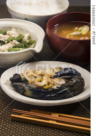 和風な夕食 106099661