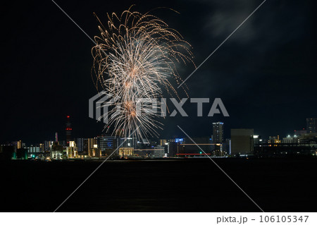 わっしょい百万夏まつり前夜祭の美しい打上花火大会2023 わっしょい百万夏まつり前夜祭の美しい打上花火大会2023 106105347